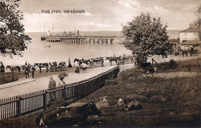 Swanage Pier Approach, c_1908 (2)